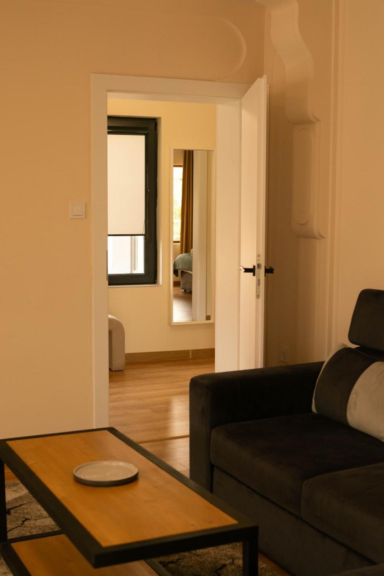 2-Bedroom Flat - Sunny Balcony Filibe Dış mekan fotoğraf