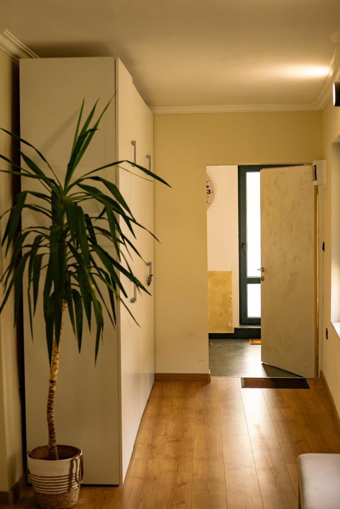 2-Bedroom Flat - Sunny Balcony Filibe Dış mekan fotoğraf